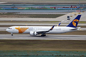 JU-1021 - MIAT - Moğol Hava Yolları - Boeing 767-34G(ER)(WL) - ICN (17208650156).jpg