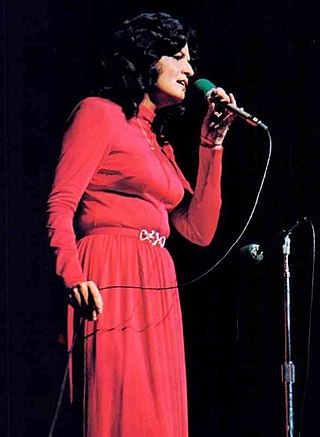 <span class="mw-page-title-main">Jeanne Pruett</span> American singer-songwriter