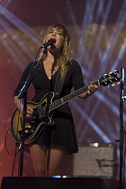 Julia Stone (April, 2015)