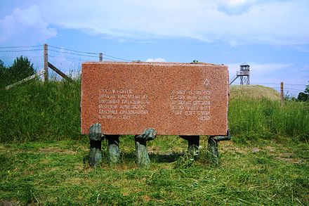 Monument to the victims of the massacre at the Seventh Fort (July 1941)