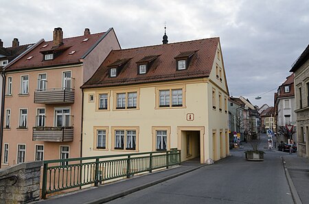 Kitzingen, Schrannenstraße 1, 001