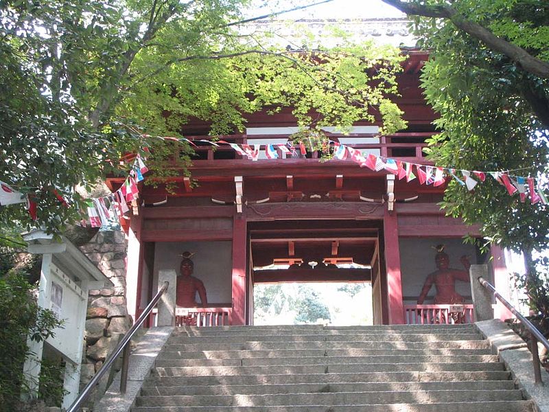 File:Kobe Juzen-ji sanmon.jpg