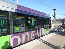 Un tram-treno con immatricolazione UIC visibile