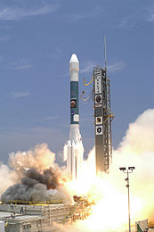 Старт ракеты Дельта-2 с АМС с марсоходом (Спирит)