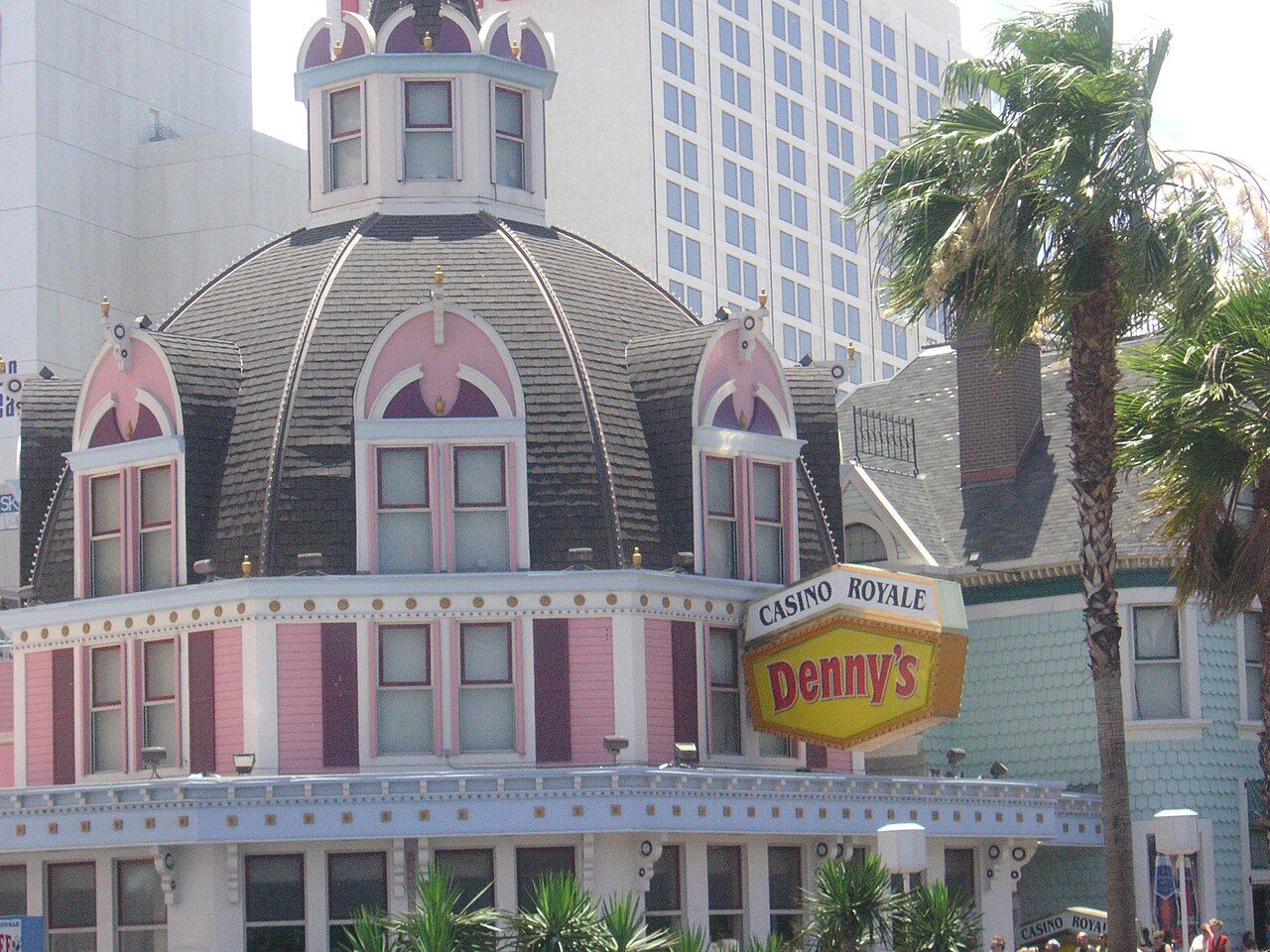 File:Denny's (1822 S Las Vegas Blvd).jpg - Wikimedia Commons