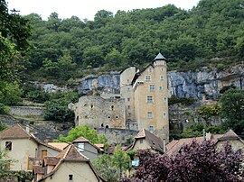 Le château médiéval de Larroque-Toirac - Département du Lot (46) - France - Juin 2011 - Photo 01.jpg