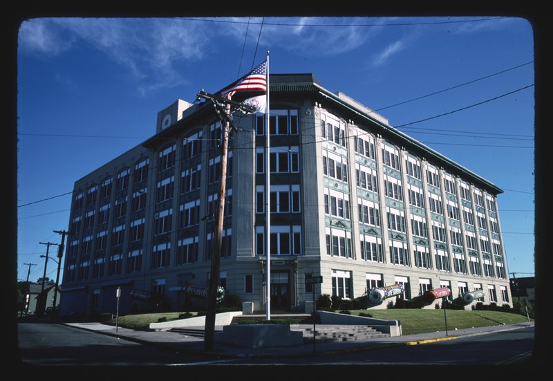 File:Lifesaver factory, Port Chester, New York LCCN2017706661.tif