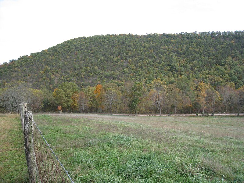 File:Little Cacapon Mountain Little Cacapon WV 2008 10 13 02.jpg