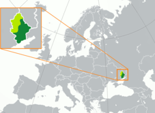Заявленные и контролируемые территории ДНР. Тёмно-зелёным обозначена территория, контролируемая на 23 февраля 2022 года, зелёным — завоёванное с 24 февраля 2022 года, светло-зелёным — контролируемая Украиной территория