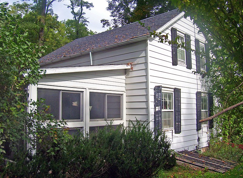 File:Lock Tender's House, High Falls, NY.jpg