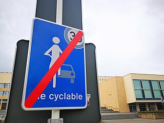 Luxembourg road sign E,18aa (101).jpg
