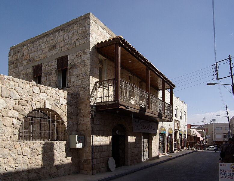 File:Madaba BW 10.JPG