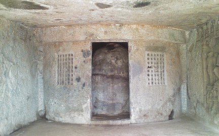 Stupa e Budës në Shpellat Mahakali