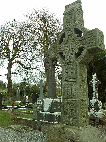 File:Mainistir Bhuithe cross Muiredach.jpg