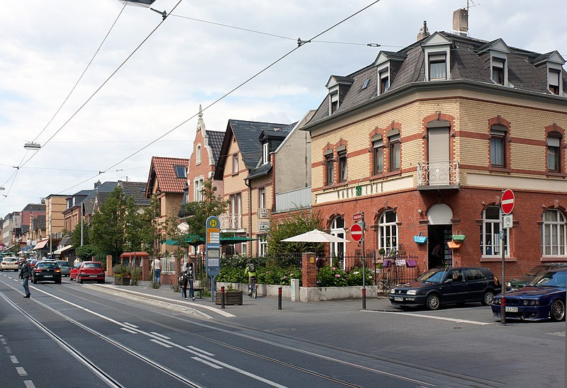 File:Mainz-Gonsenheim Breite Straße 20100730.jpg