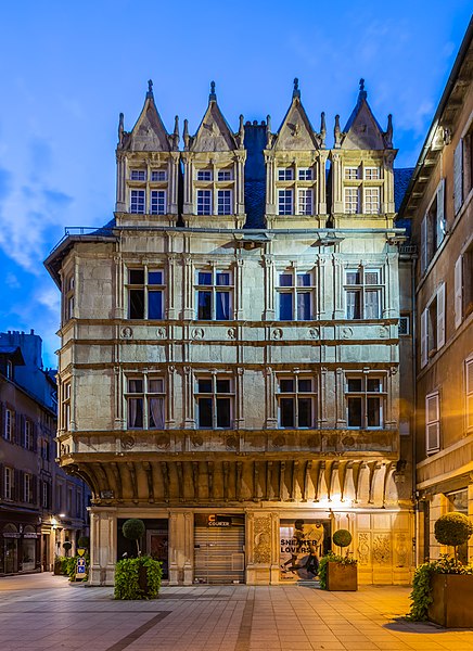 File:Maison d'Armagnac in Rodez 14.jpg