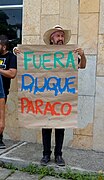 Pancarta en protesta al presidente de Colombia Iván Duque Márquez.