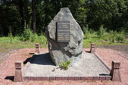 Fail:Memorial of the disaster of 16 December 1950.jpg