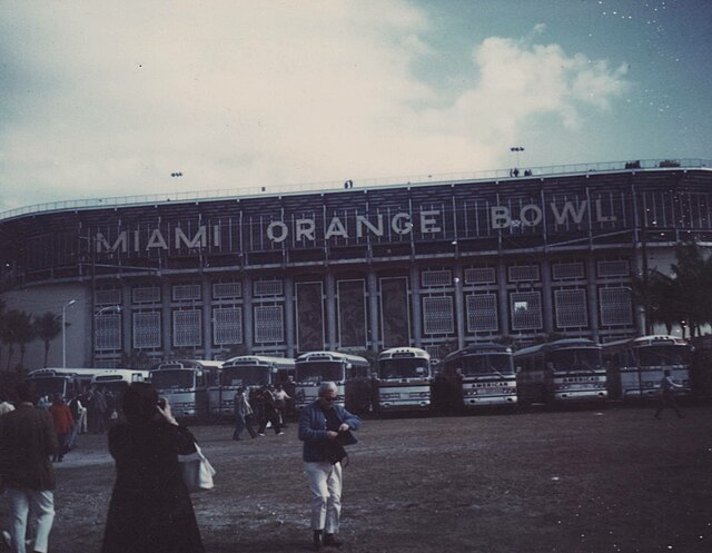 Miami Orange Bowl hosting Super Bowl V on January 17, 1971 between the Baltimore Colts and the Dallas Cowboys; the Colts won 16–13. The Miami Orange B