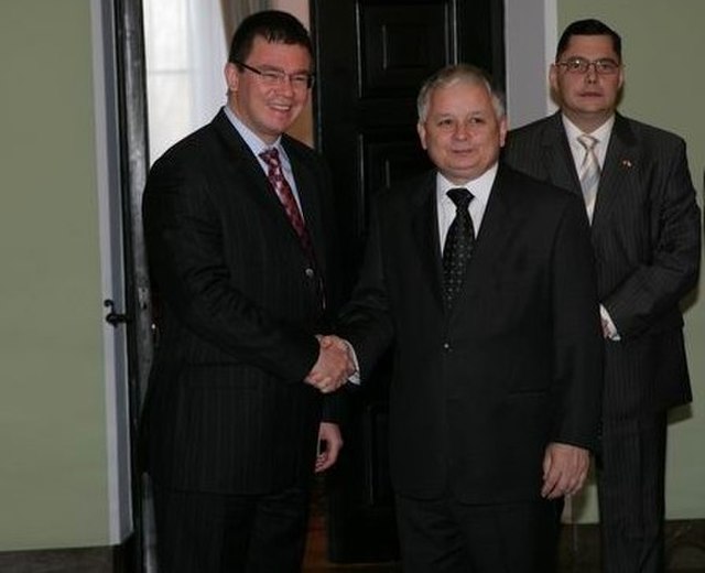 Mihai Răzvan Ungureanu and Lech Kaczyński in March 2007