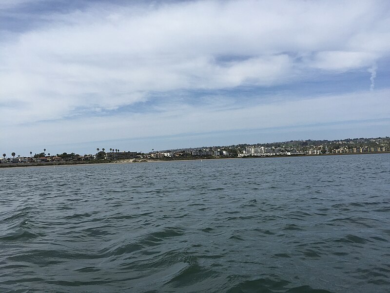 File:Mission Bay (San Diego) 5 2015-02-22.JPG