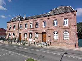 Mondrepuis (Aisne) mairie.JPG