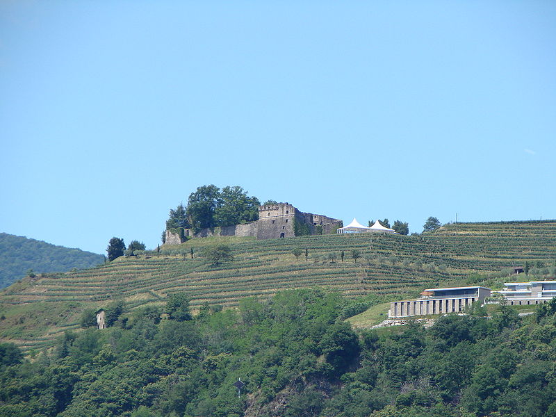 File:Morcote castle.JPG