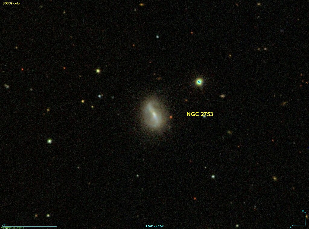 Le compte est bon - Page 4 1024px-NGC_2753_SDSS