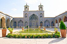 پرونده:Nasirolmolk_mosque_summer_2017.jpg