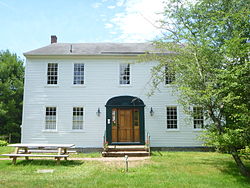 Nathaniel Hawthorne's Childhood Home in Raymond, ME.JPG