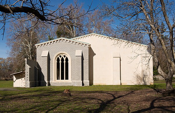 De heropgebouwde kapittelzaal op het domein van de abdij van New Clairvaux, in januari 2013.