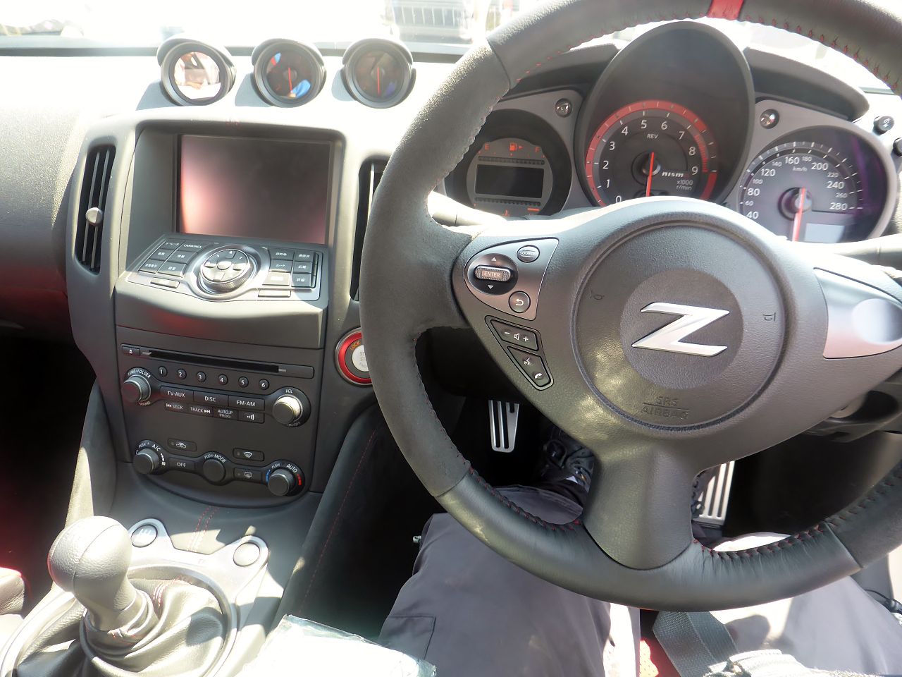 File Nissan Fairlady Z Nismo Z34 Interior Jpg Wikimedia