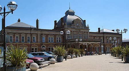 Norwich UK train station.JPG