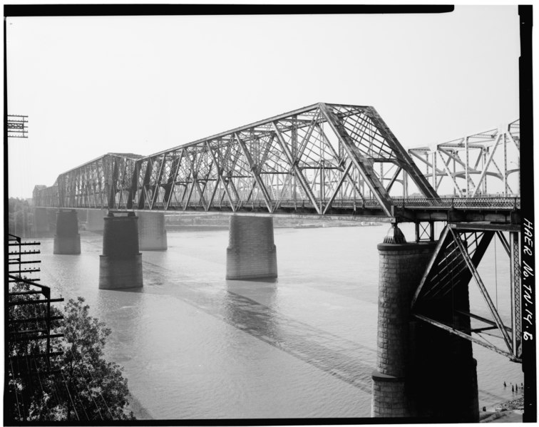 File:OVERALL VIEW OF BRIDGE (FOREGROUND). VIEW TO NORTHEAST. - Memphis Bridge, Spanning Mississippi River, Memphis, Shelby County, TN HAER TENN,79-MEMPH,19-6.tif