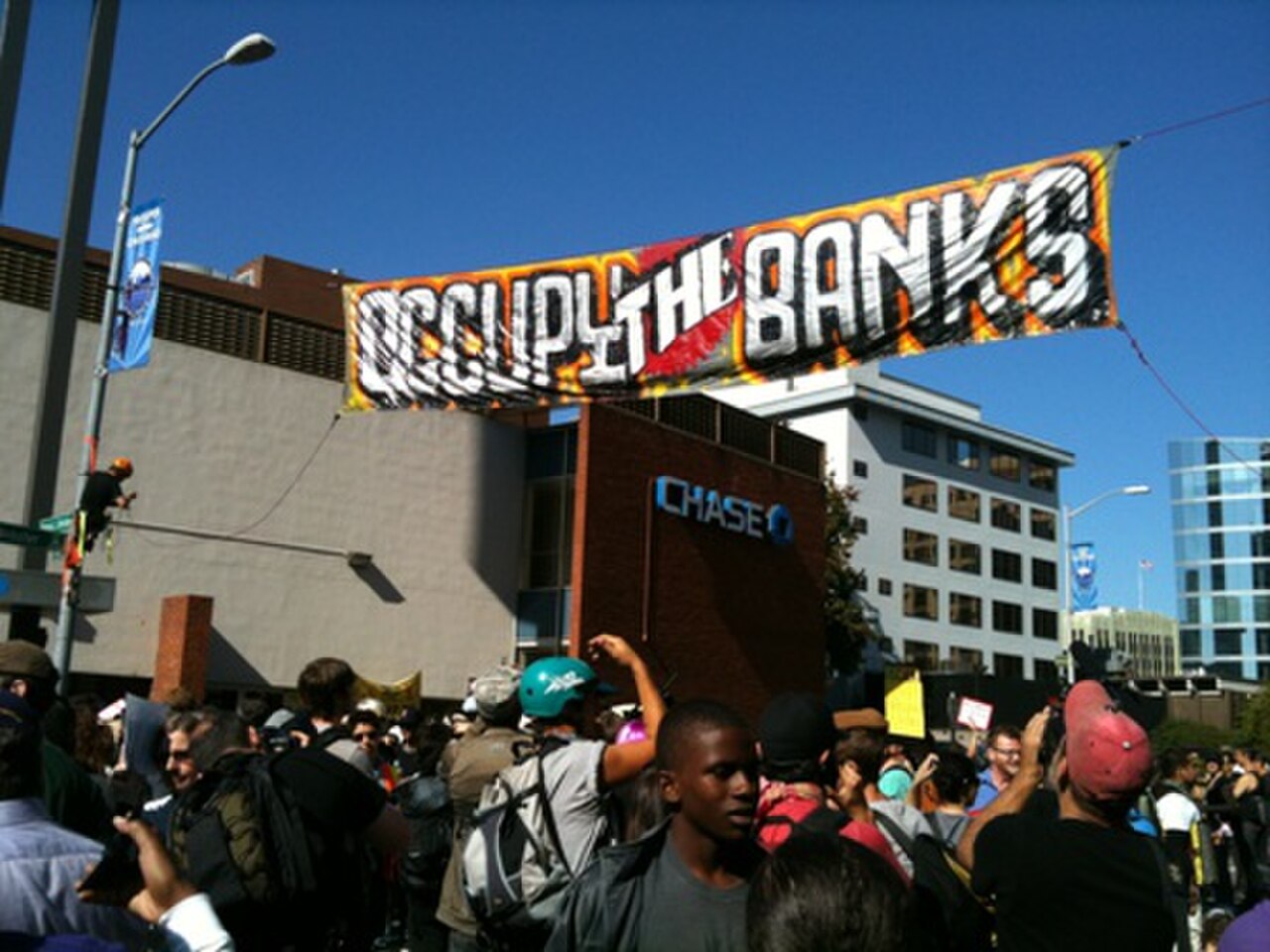 Bank march. March Bank.