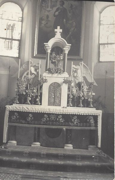 File:Oltář v kostele sv. Vavřince.jpg