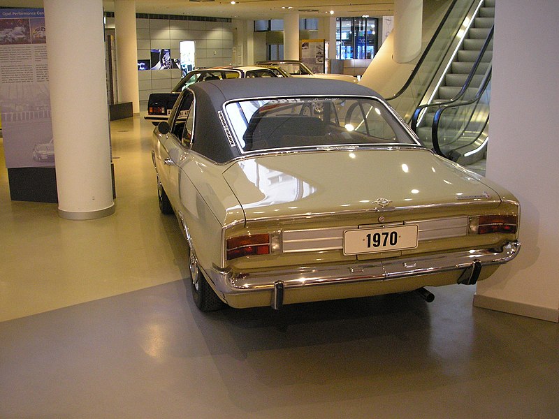 File:Opel Commodore5.JPG