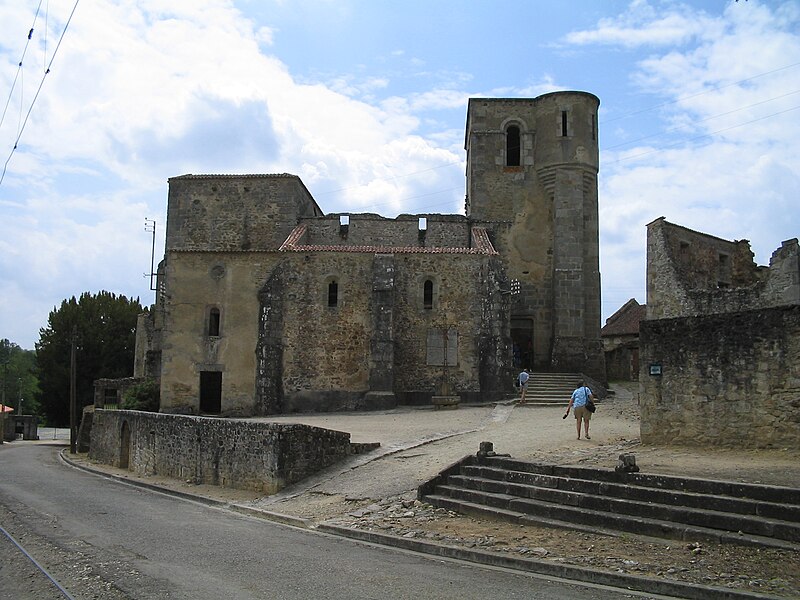 File:Oradour-sur-Glane-Church-1295.jpg