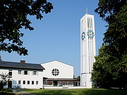 Ottobrunn Kirche St. Magdalena Ostseite 2