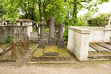 Père-Lachaise - Abteilung 51 - Chemin Cabail 08.jpg