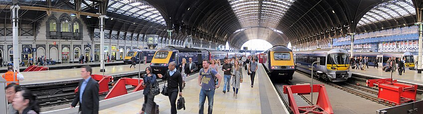 The platforms inside the trainshed at London Paddington station. Three of the platforms are occupied by First Great Western High Speed Trains, while another two have Heathrow Express units