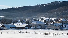 Paysage hivernal à La Chaux-de-Gilley. L'église et le village..JPG