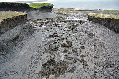 Smeltende permafrost in Herscheleiland, Canada, 2013