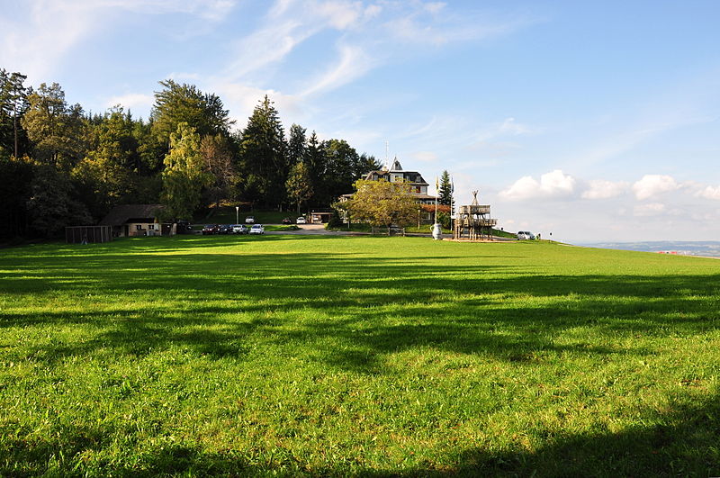 File:Pfannenstiel - Hochwacht - Okenshöhe 2010-10-01 17-02-48.JPG