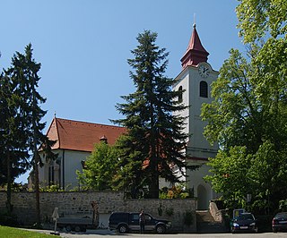 <span class="mw-page-title-main">Enzesfeld-Lindabrunn</span> Place in Lower Austria, Austria