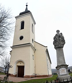 Római katolikus templom és Szentháromság-oszlop