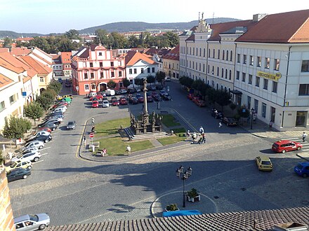 Place centrale.