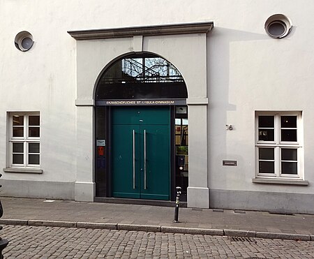 Portal St. Ursula Gymnasium, Ritterstraße 16, Düsseldorf Altstadt (01)