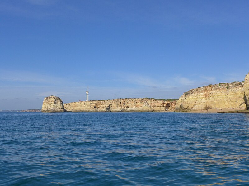 File:Portimao-Benagil coast (7).jpg