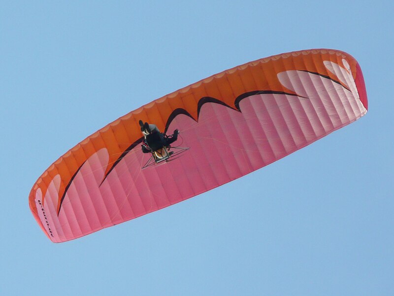 File:Powered paragliding 1450585.jpg